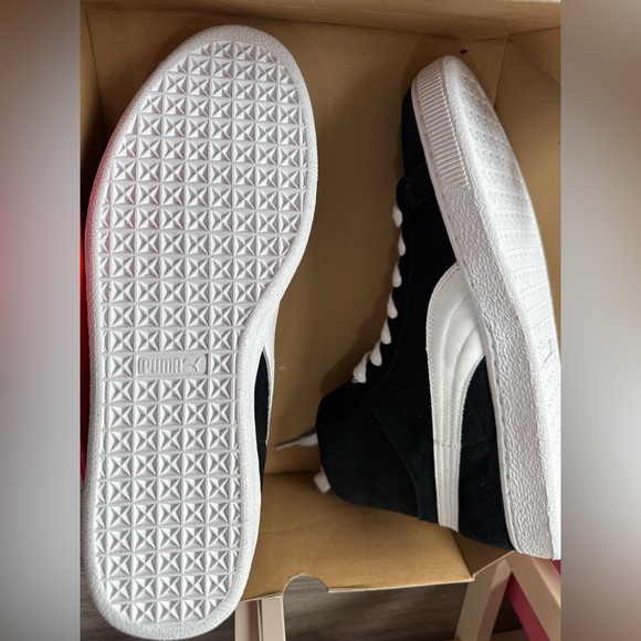Puma Suede Mid Classics men’s shoe Black and white- NWT size 13 - Picture 6 of 16
